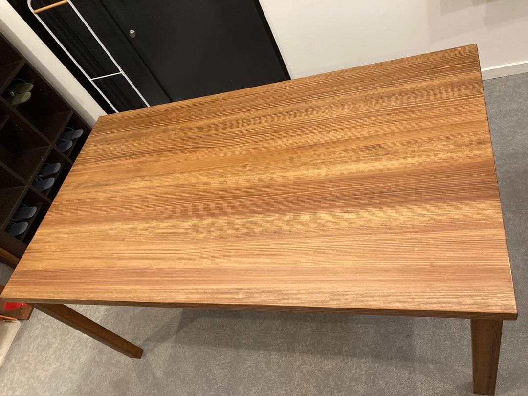 ロ*ん様 木製（杉）ダイニングテーブル