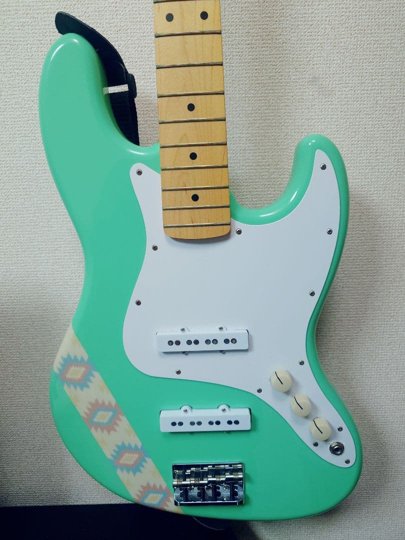 Fender SILENT SIREN Jazz Bass 山内あいな モデル