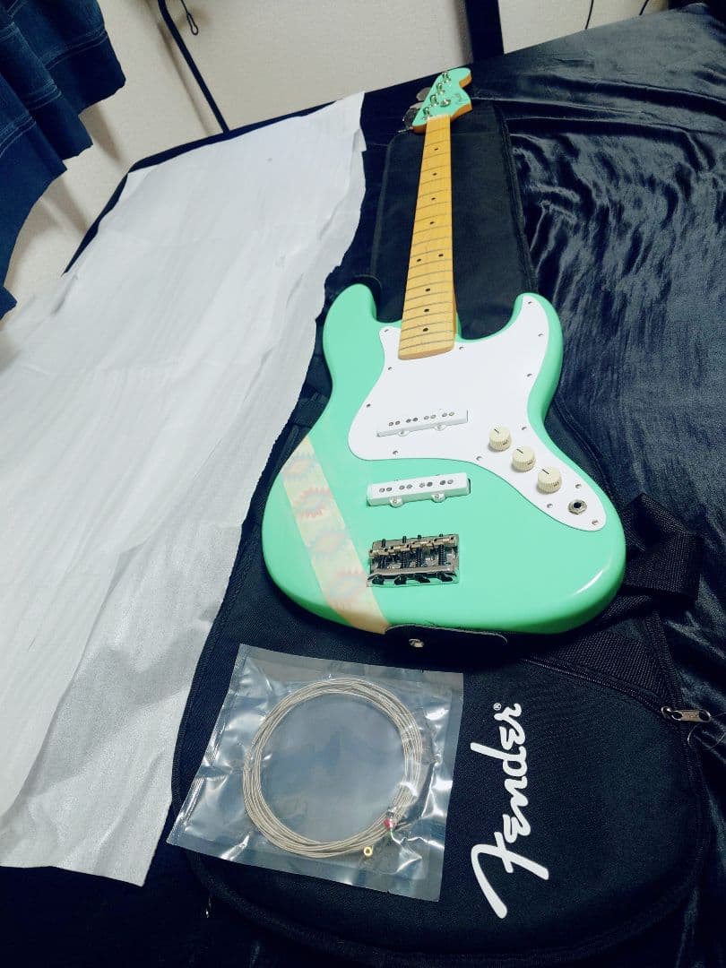 Fender SILENT SIREN Jazz Bass 山内あいな モデル