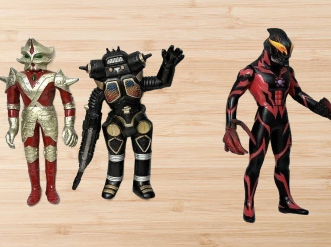 15体セット　ウルトラマン　ウルトラ怪獣　仮面ライダー　スーパー戦隊　ソフビ