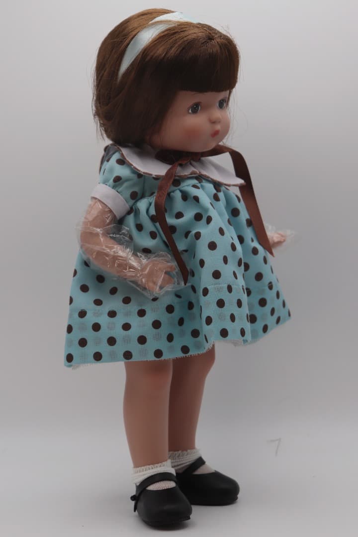 プリティー・リトル・パッツィー 水玉模様ドレスの人形 31cm