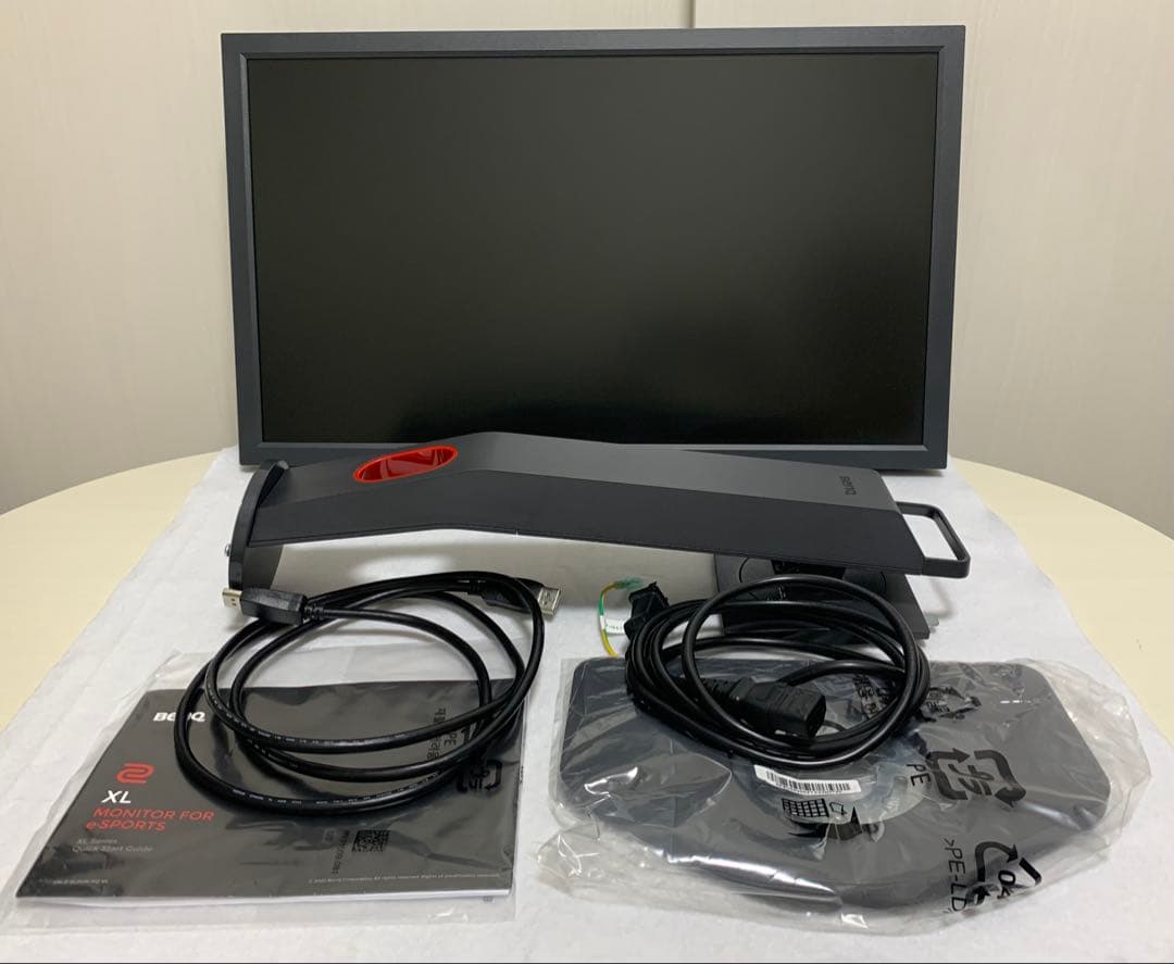 BenQ モニター【XL2411K】24インチ/144Hz、モニターアーム