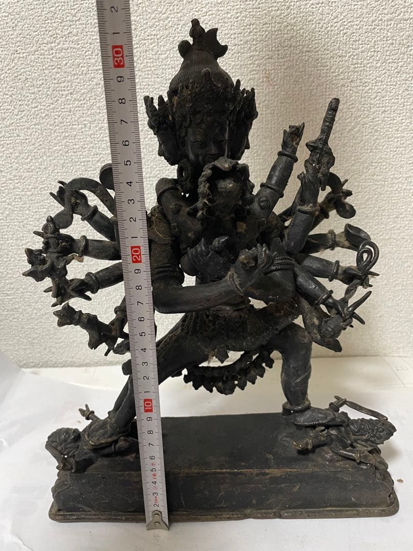 銅の仏像 置物 古銅　チベット仏 ブロンズ 古美術