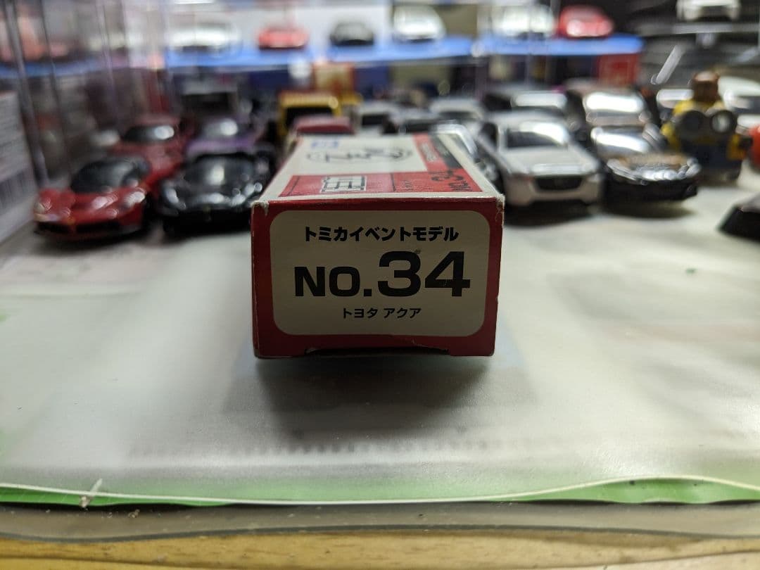 トミカ イベントモデル No.34 トヨタ アクア