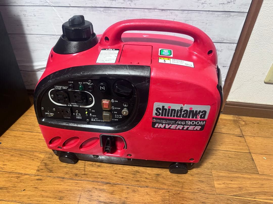 の*り様 新ダイワインバータ発電機EF900M-y 9.0AMP 900VA☆☆