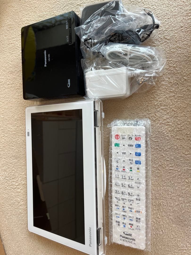Panasonic プライベート・ビエラ UN-10E8-W 未使用、未開封
