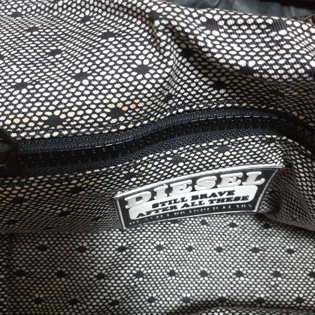 ディーゼルDIESELバッグ　Y2Kメタルロゴ