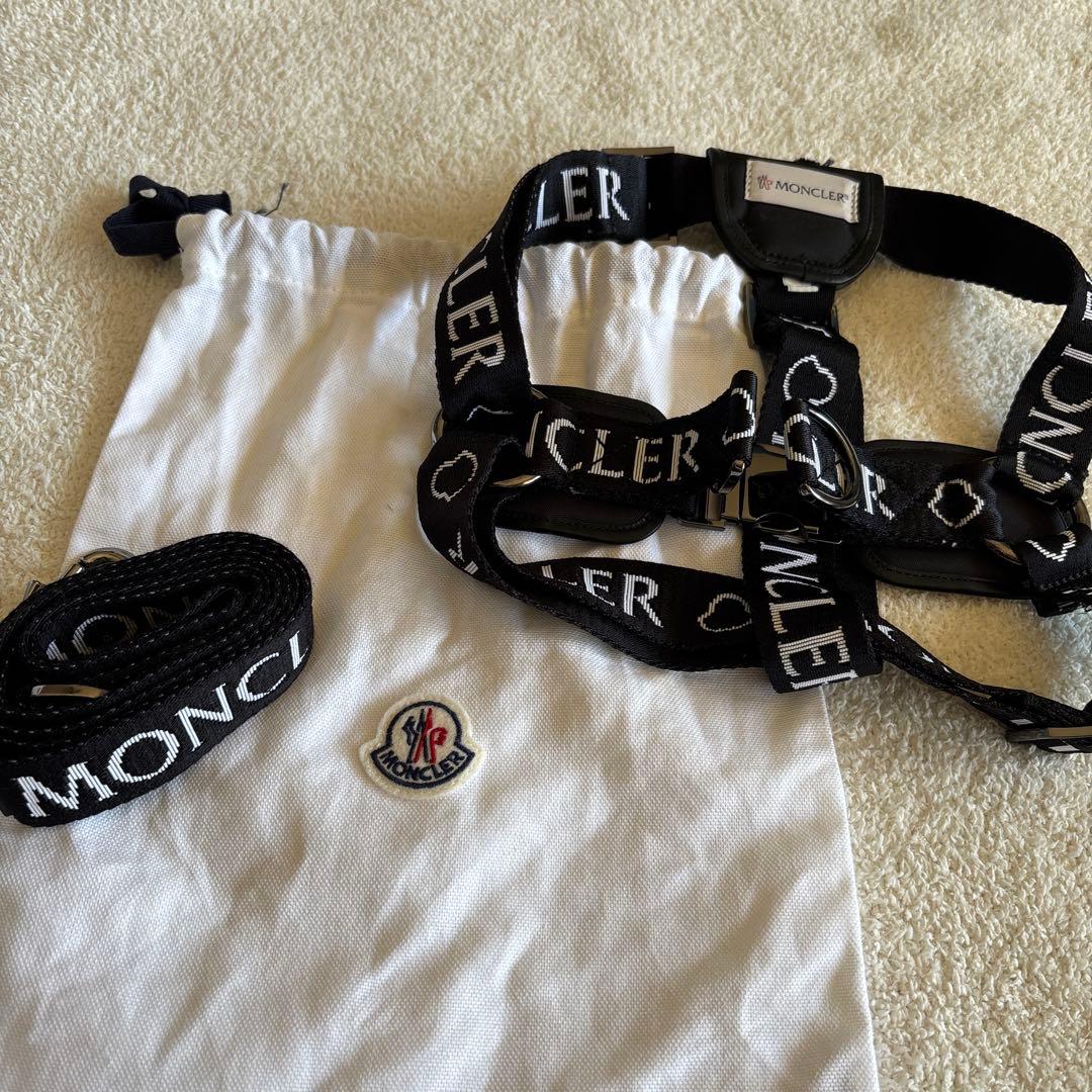 MONCLER ハーネスリードセット 黒　サイズM