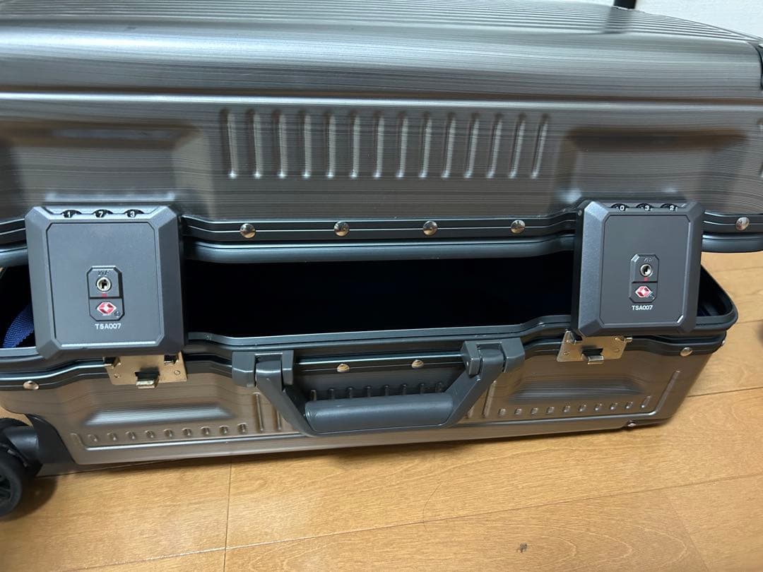 farce　ファルス　キャリーケース　機内持ち込み　33L