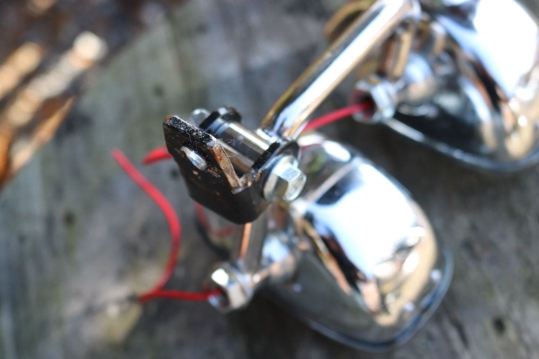 ひ*ん様 スクエア　ダブル　ヘッドライト　専用ステー付き　チョッパー　ハーレー