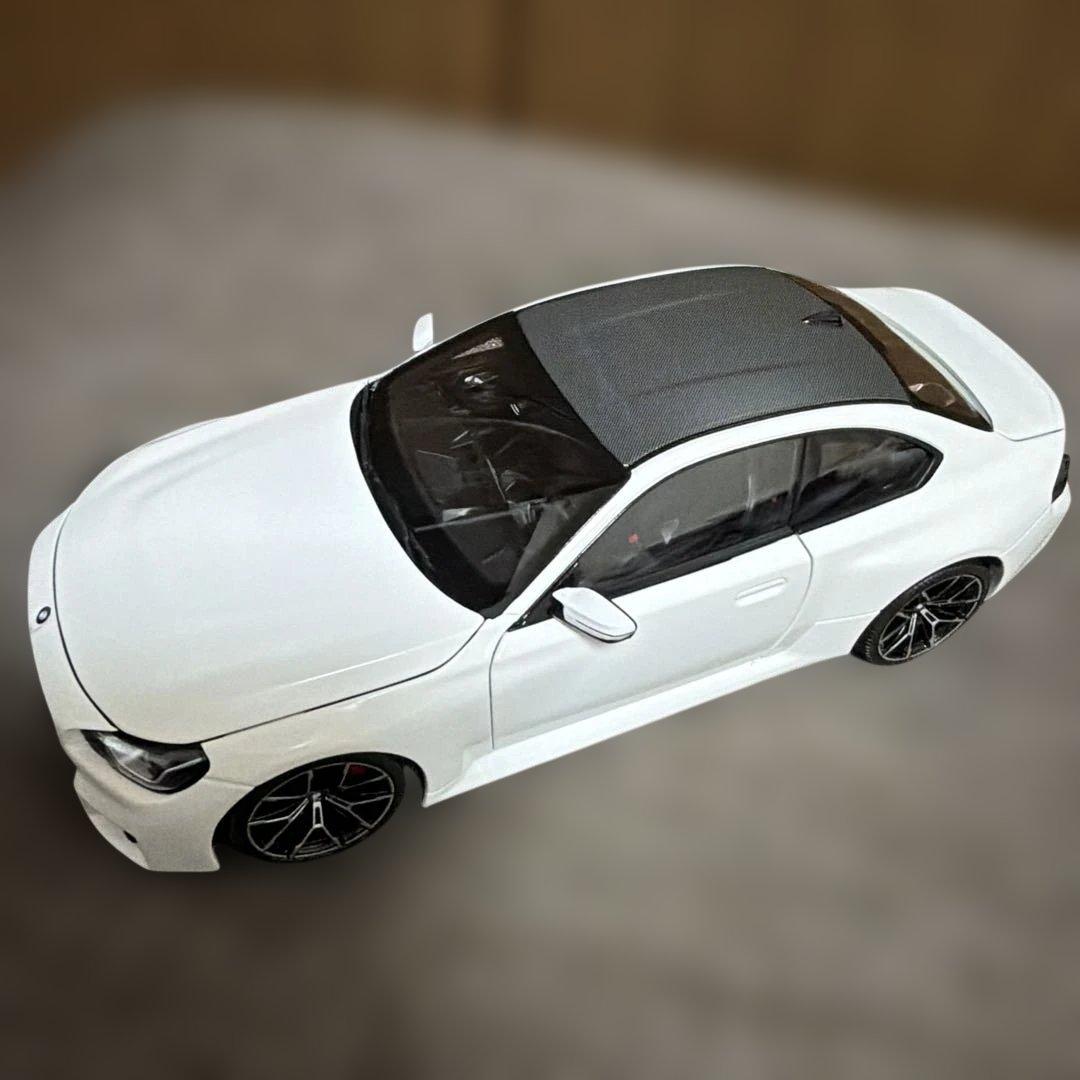 1/18 BMW M2 ダイキャスト