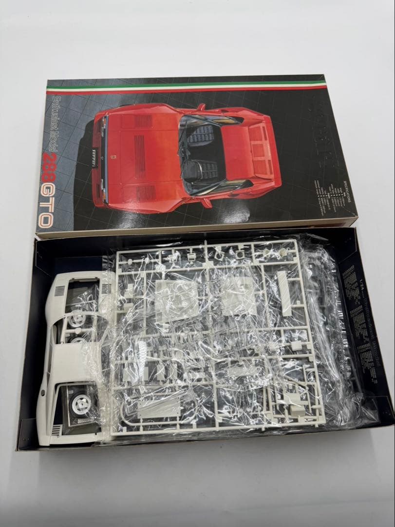 FUJIMI フジミ　フェラーリ　プラモデル　246GT 288GTO