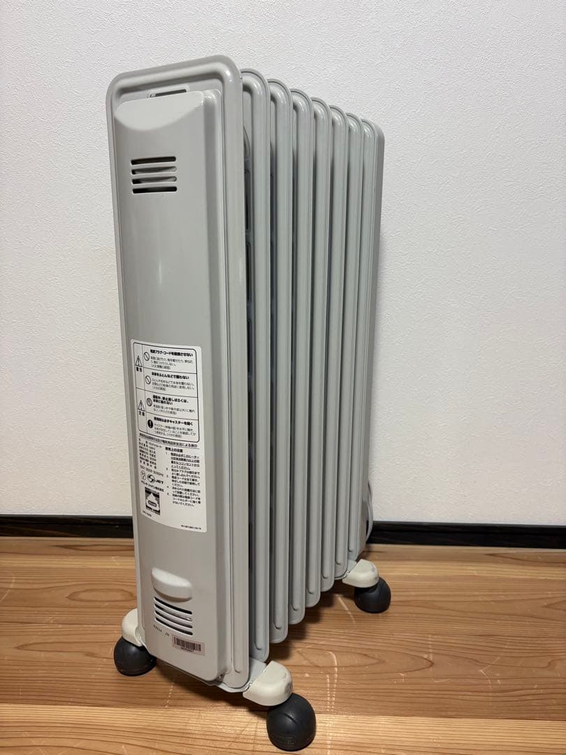 DeLonghi オイルヒーター（説明書）➕『安全カバー付き』数回使用のみ