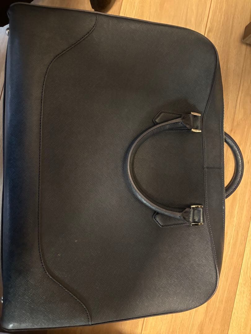 【本日限定値下】PELLE MORBIDA est715 ペッレモルビダ