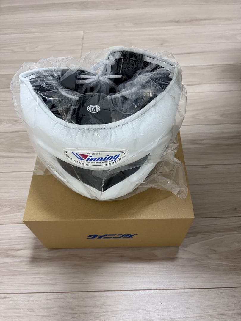 Winning フルフェイスヘッドギアMサイズ白新品JINBEOM KIM