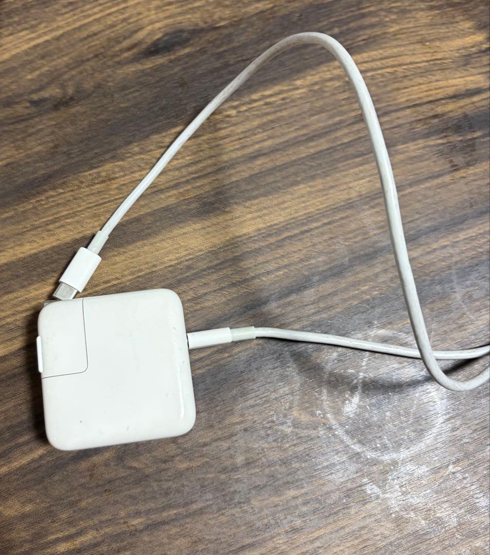 MacBook Air 2018 シルバー　8GB 128GB　【付属品付き】