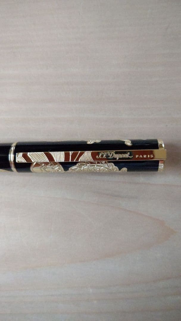 S.T.デュポン万年筆、ドラゴンコレクション、シリアルナンバー777/888