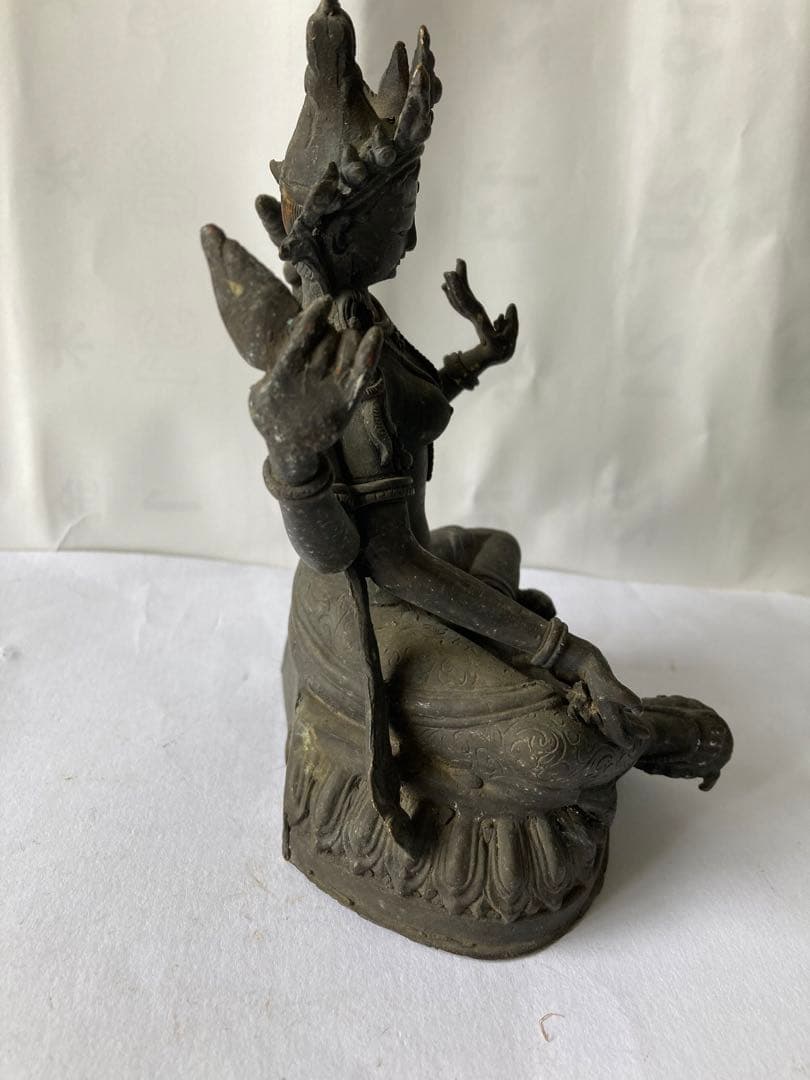 古仏像，古銅製，清時代。