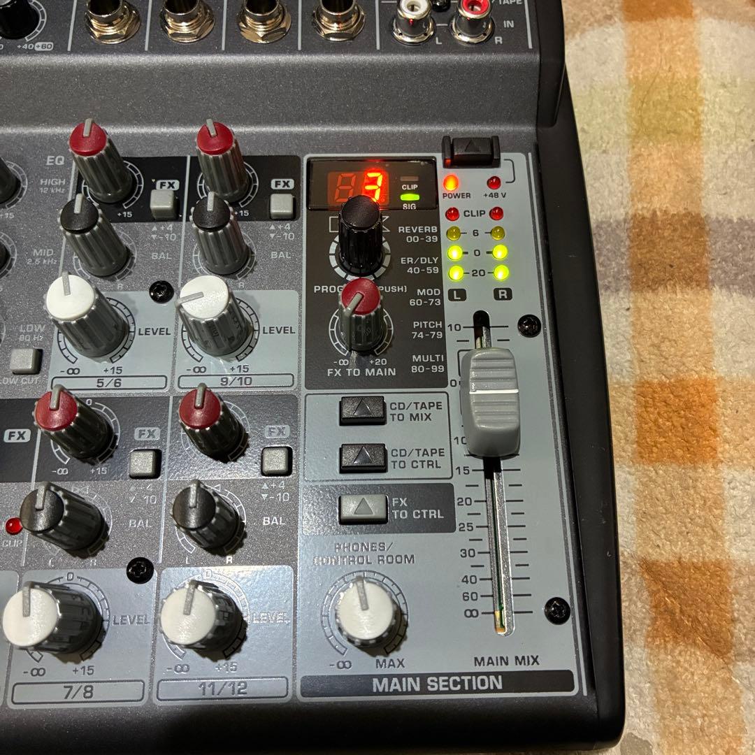 ほぼ新品　Behringer XENYX 1202FX アナログミキサー