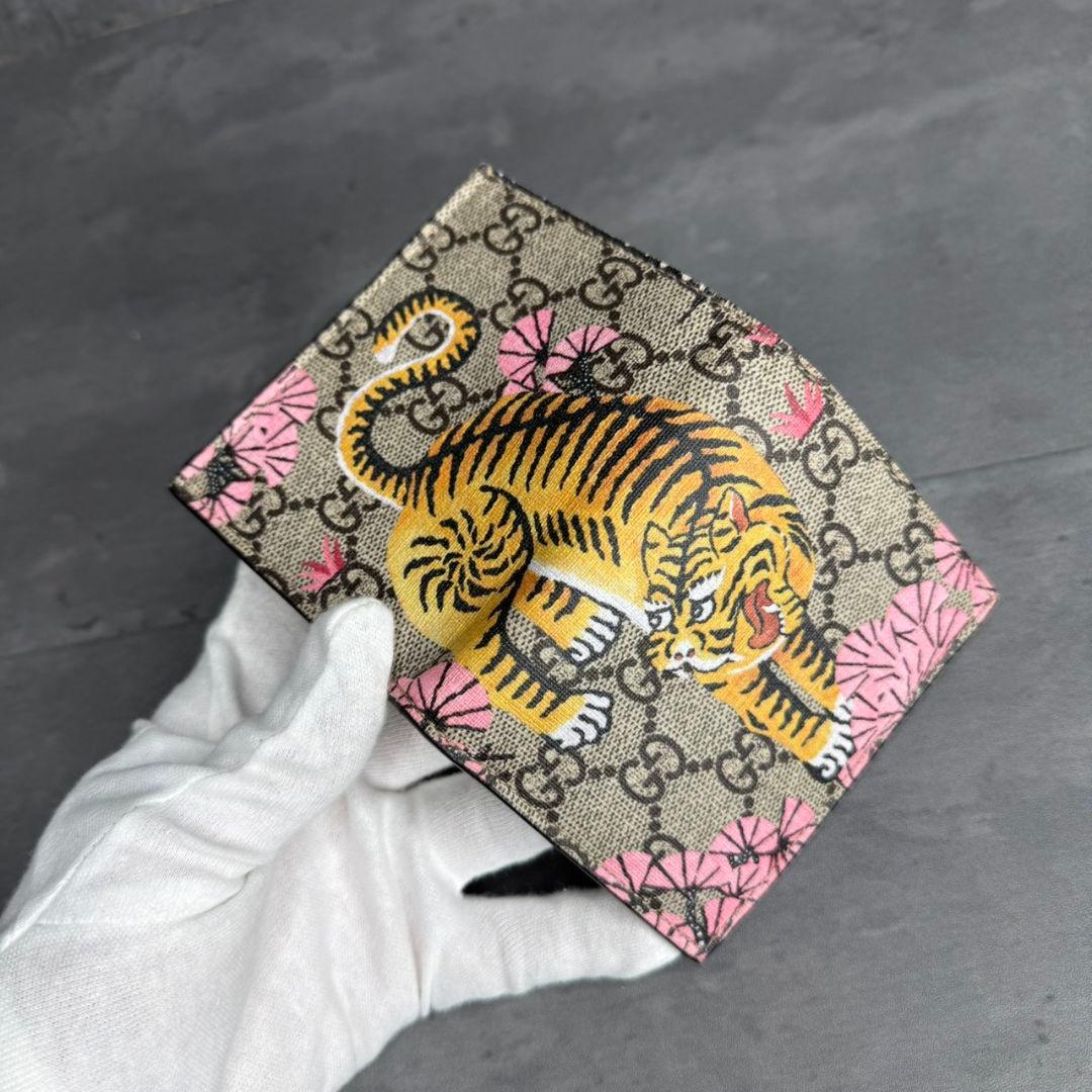【極美品】 GUCCI グッチ コンパクトウォレット タイガー 二つ折り財布