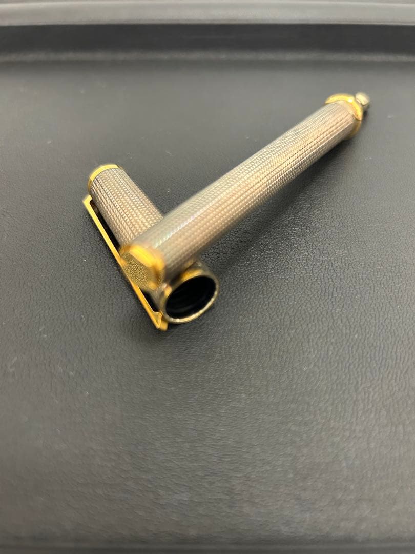 【中古】S.T. Dupont 万年筆 シルバー・ゴールド