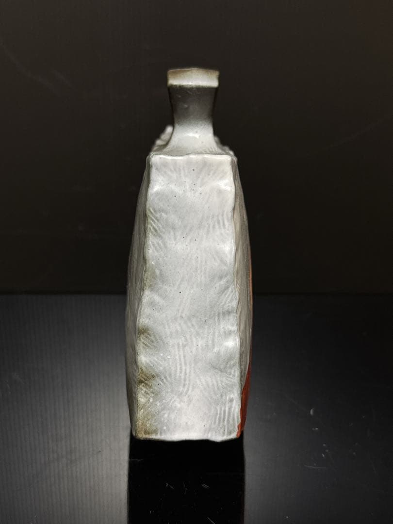 秀逸作 九谷焼 名人 山上義正 造 灰釉赤富士図 扁壺 花瓶 桐共箱 茶道具