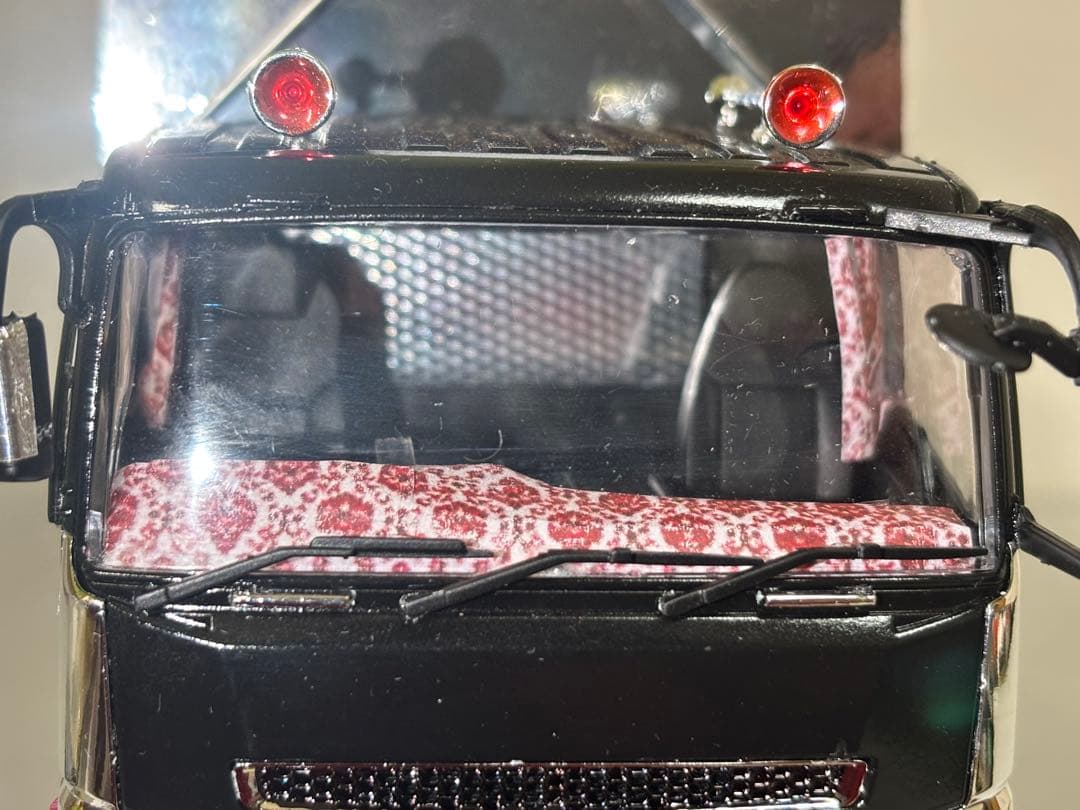 1/32 デコトラプラモデル スーパーグレート 4軸低床 冷凍ウイング 完成品