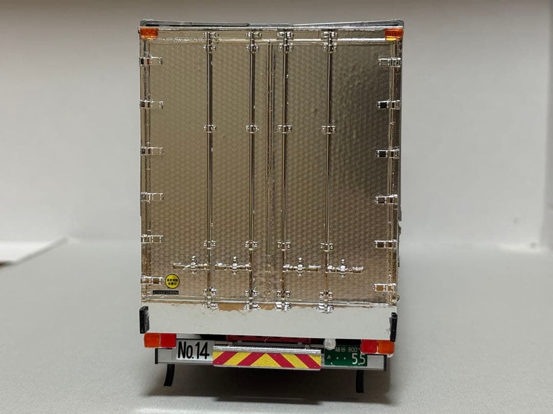 1/32 デコトラプラモデル スーパーグレート 4軸低床 冷凍ウイング 完成品