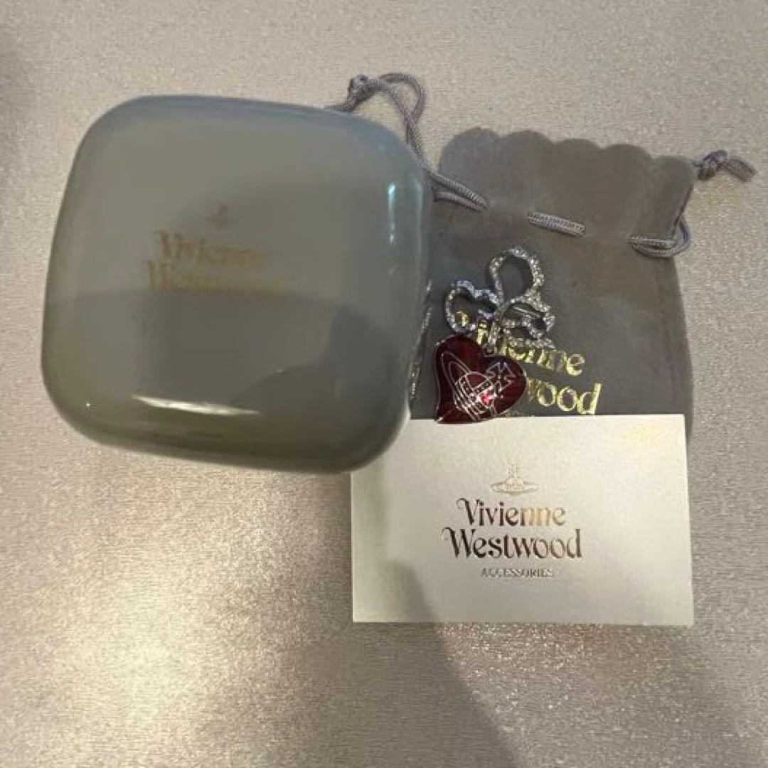 保証書付 Vivienne Westwood ブローチ ハートオーブ 未使用
