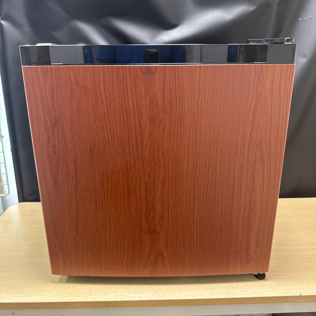 ★アイリスオーヤマ　1ドア冷凍庫　PF-A31FD-M　31Ｌ　ウッド調