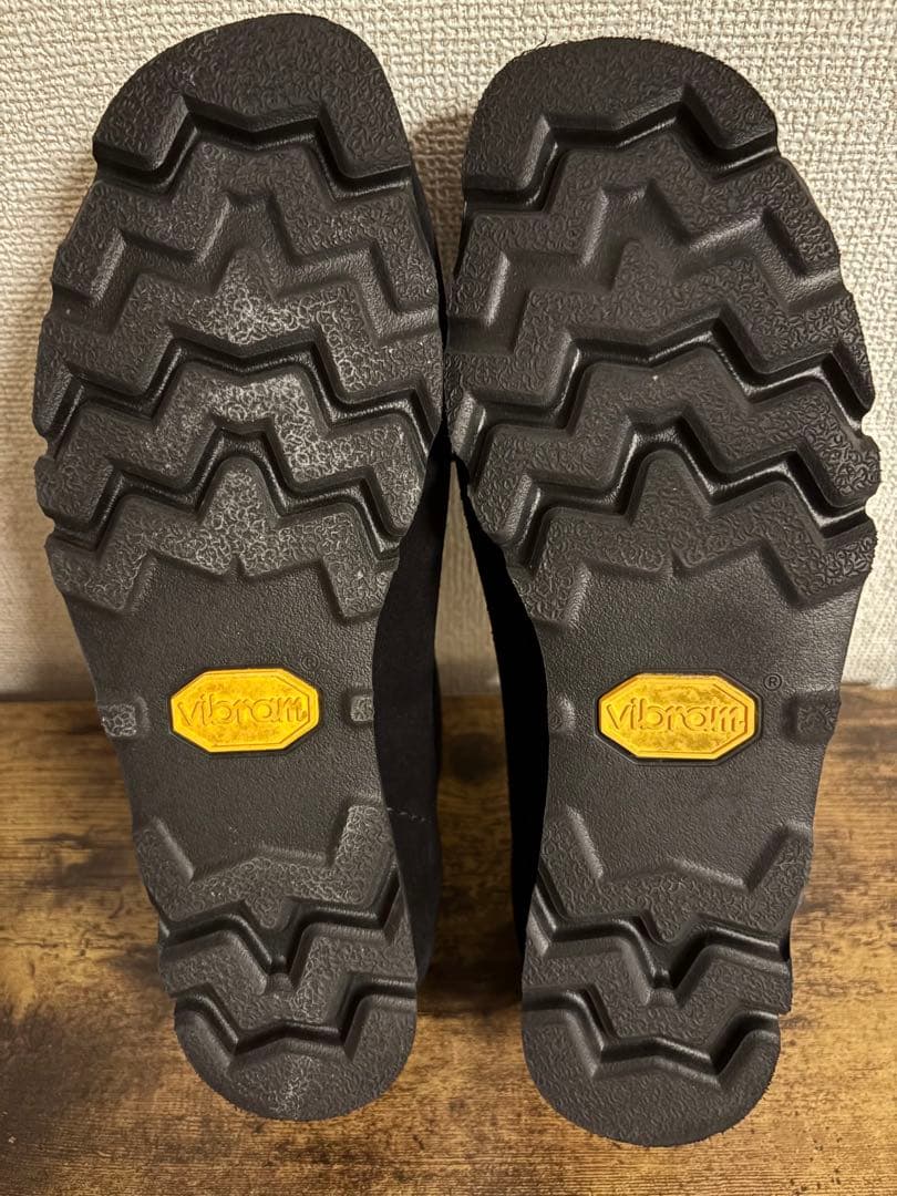 Clarks クラークス ワラビー ゴアテックス ブラックスエード