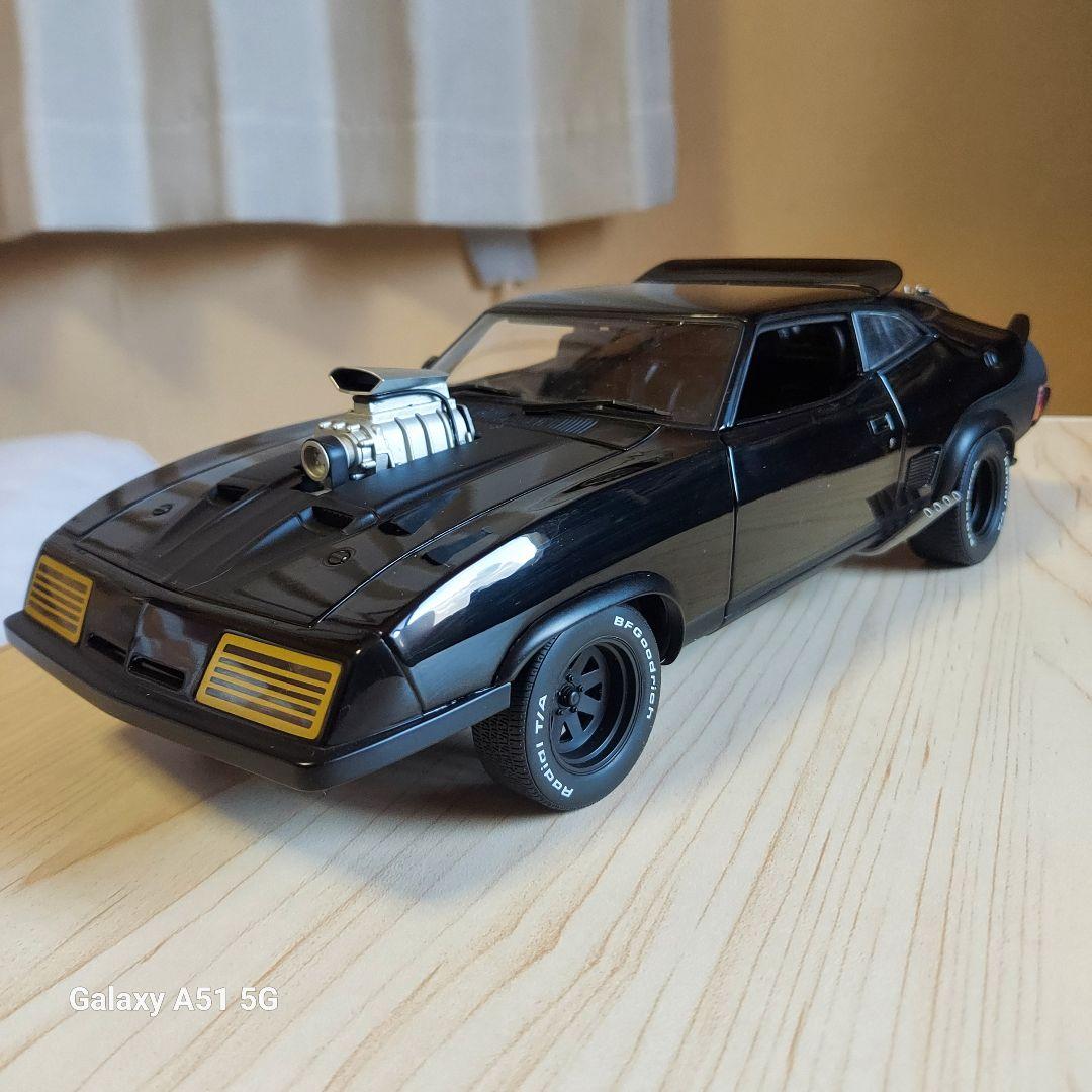 マッドマックス2 インターセプター オートアート1/18
