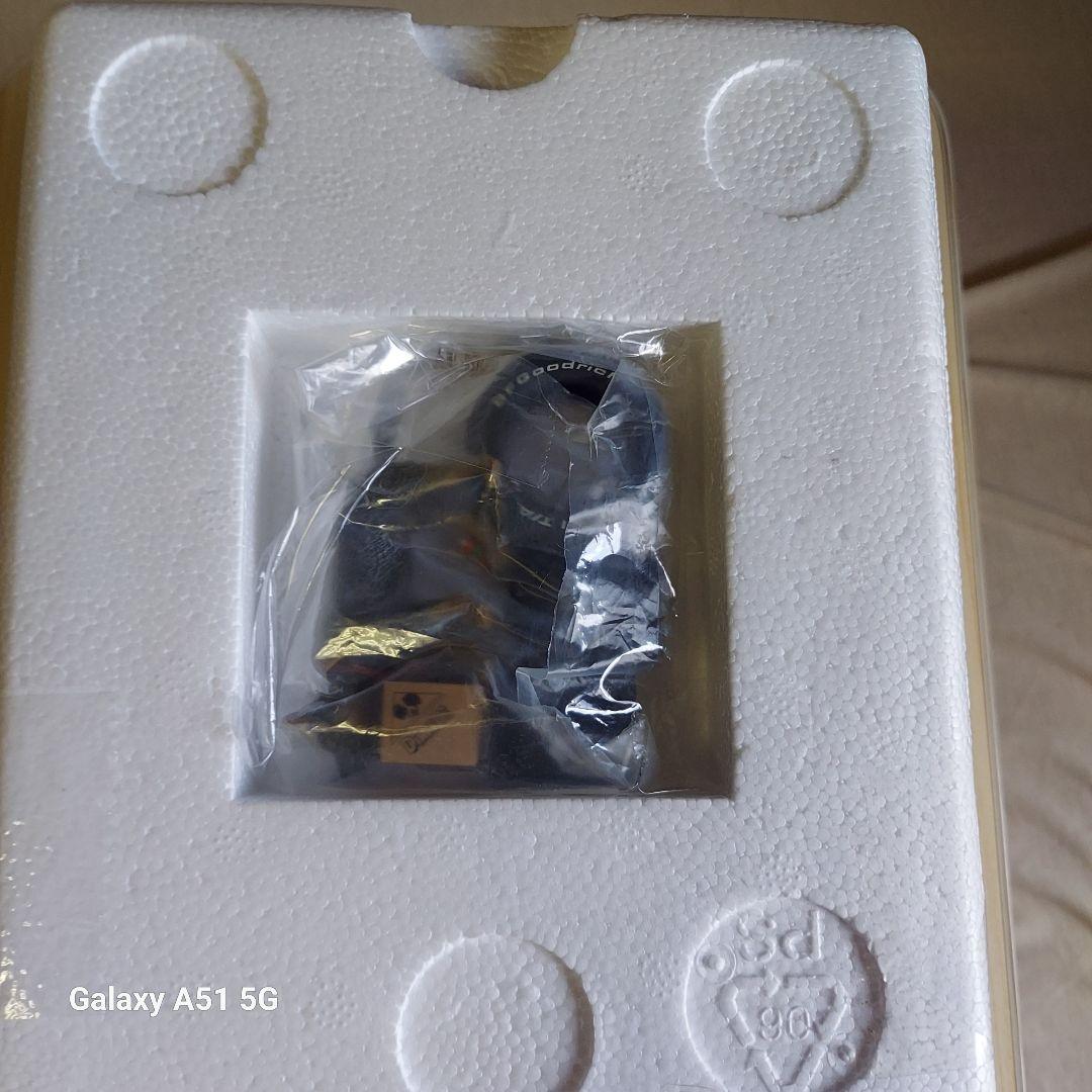 マッドマックス2 インターセプター オートアート1/18