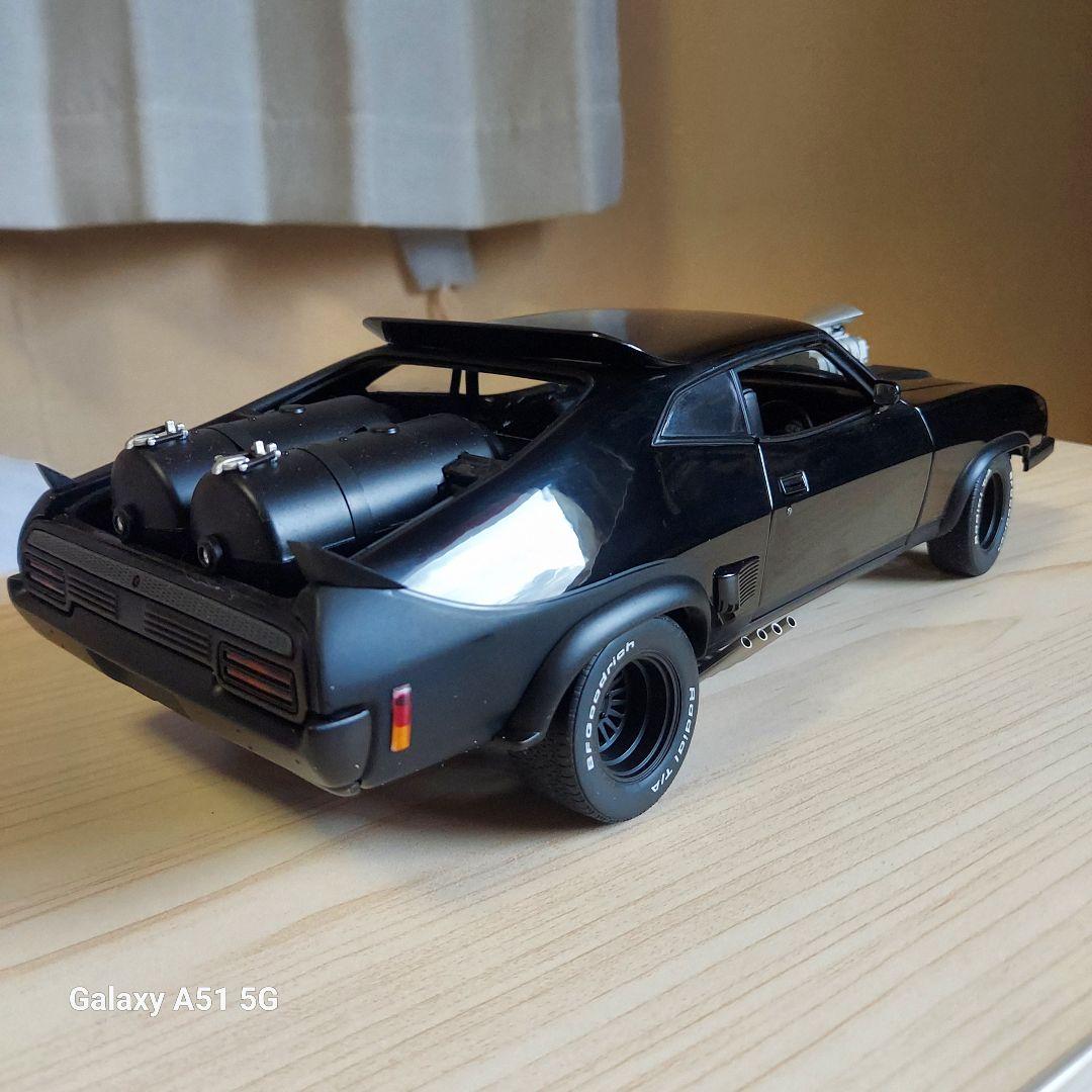 マッドマックス2 インターセプター オートアート1/18