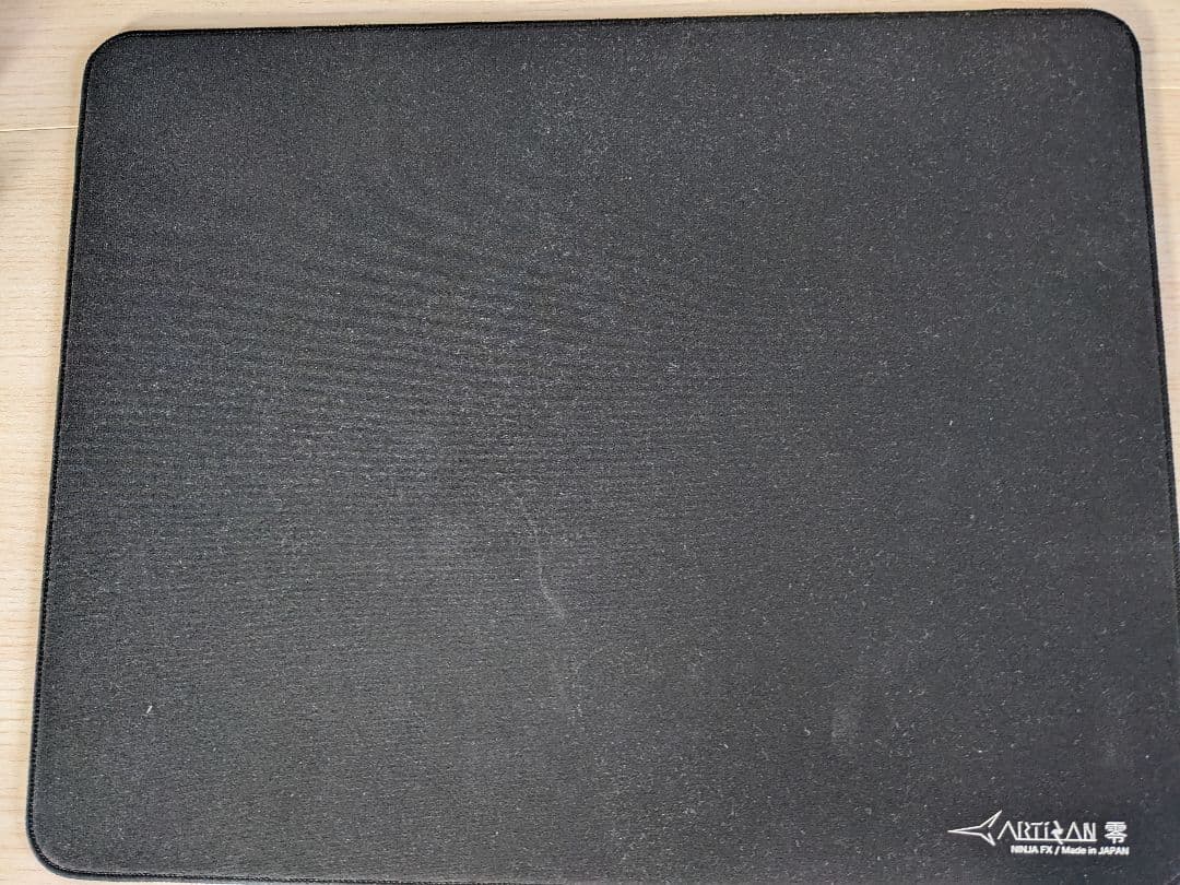 BenQ zowie XL2546 240hz マウスパッドつき