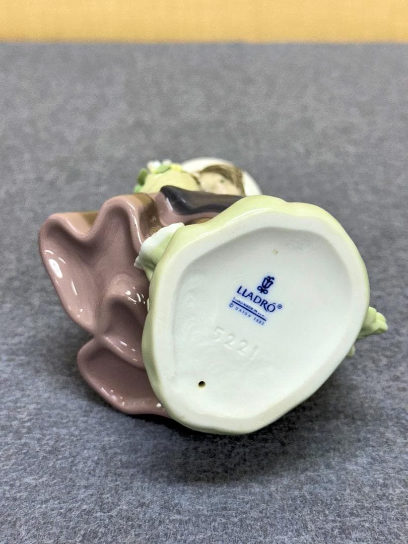 リヤドロ「甘い花の香り」