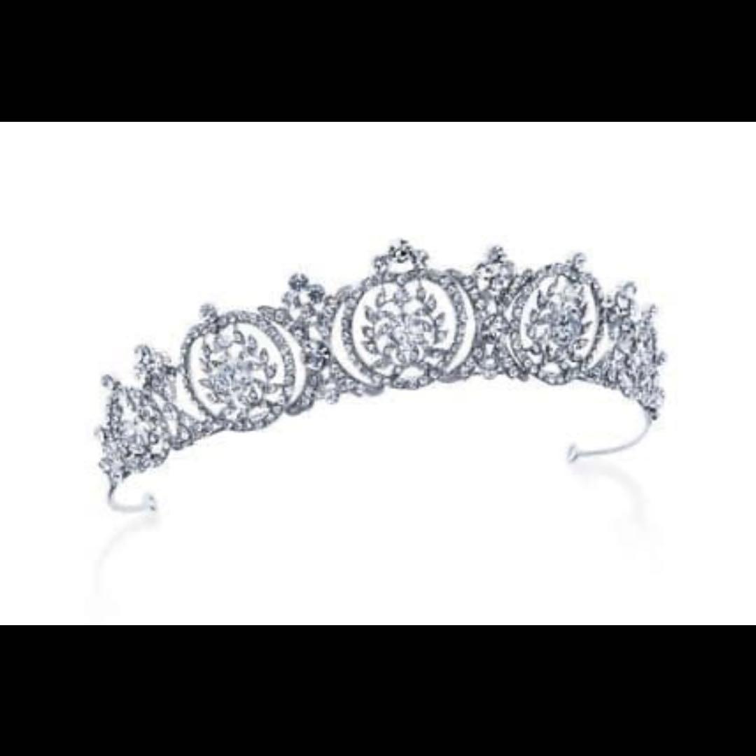 e♡　Ivory&Co ティアラ ★ Eugenie