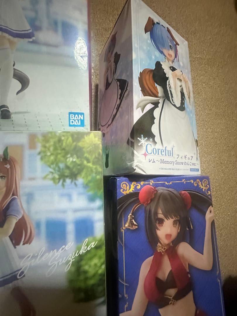 アニメキャラクターフィギュア　32個 まとめ売り ③