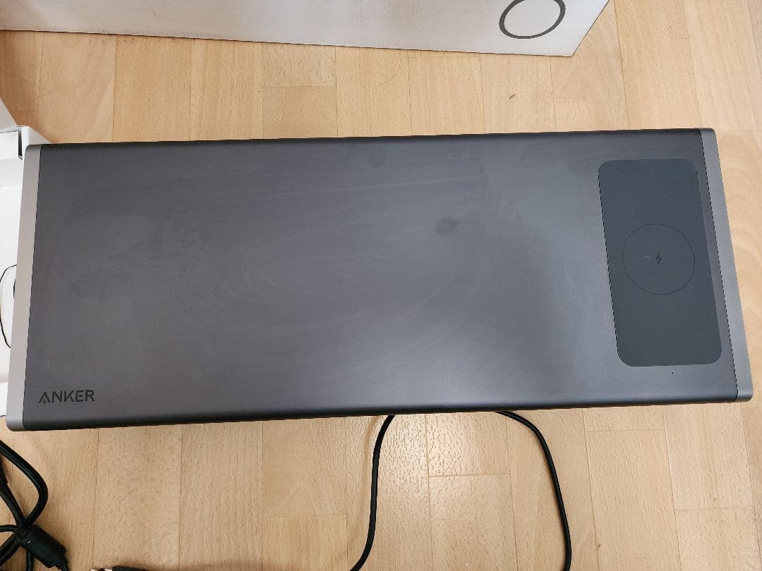 Anker モニタースタンド（ドッキングステーション）