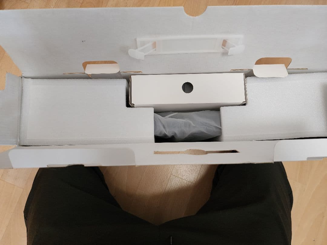 Anker モニタースタンド（ドッキングステーション）