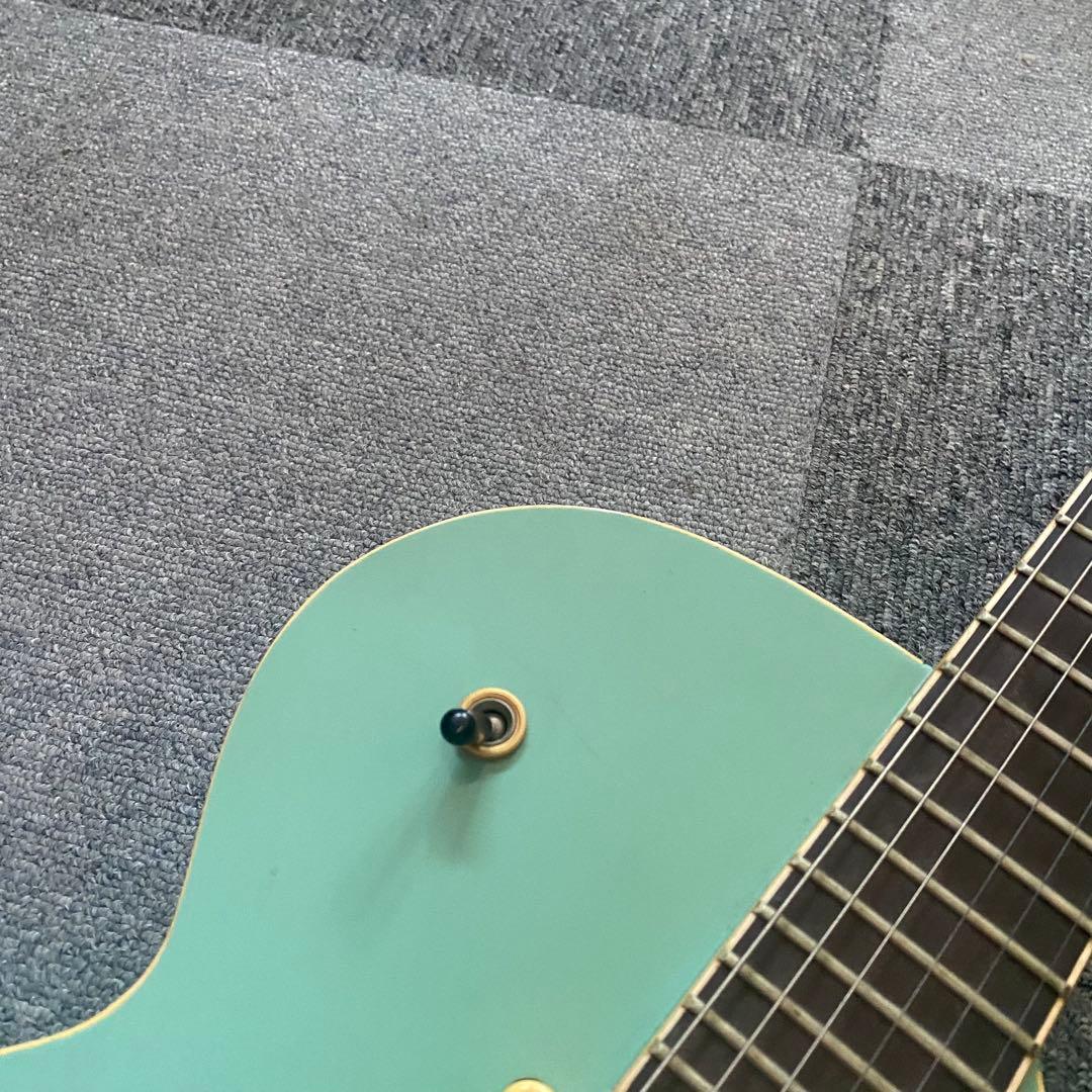 椎名林檎 愛用 デューセンバーグ グレッチタイプセミアコ ノーブランド