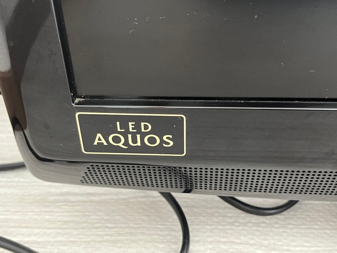 【美品】2011年製 SHARP シャープ　AQUOS テレビ 32型