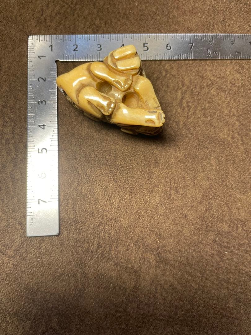 ⚫️新年セール⚫️根付 骨 牙 柘植等（天然素材）獅子と唐人 無銘