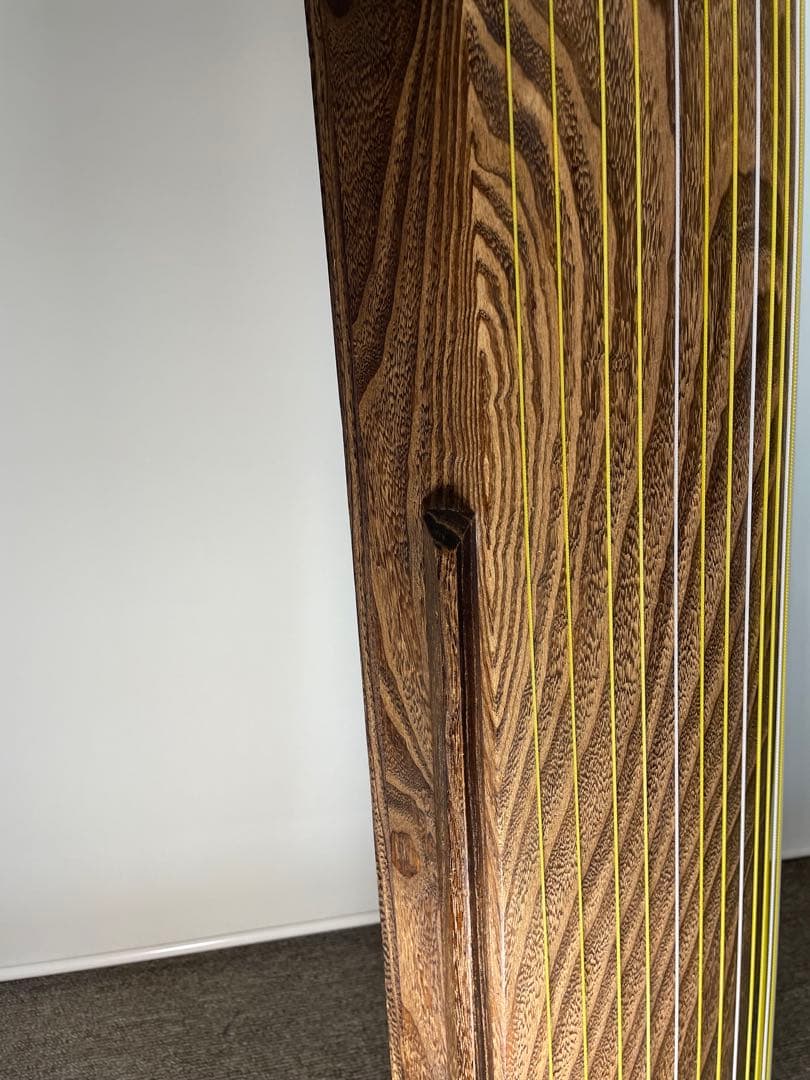 十七絃筝 紅木巻き、専用ケース付き，十七弦柱（大），十七絃猫足，ハンドル