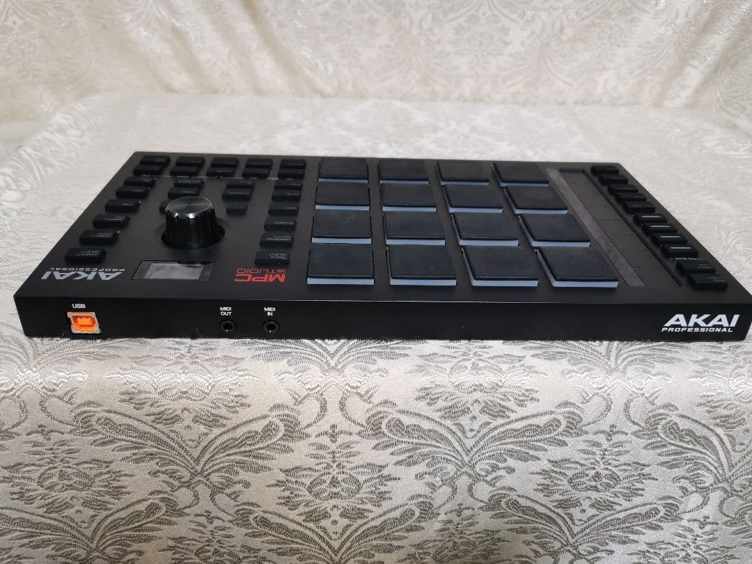 AKAI MPC Studio MIDIパッド 本体のみ