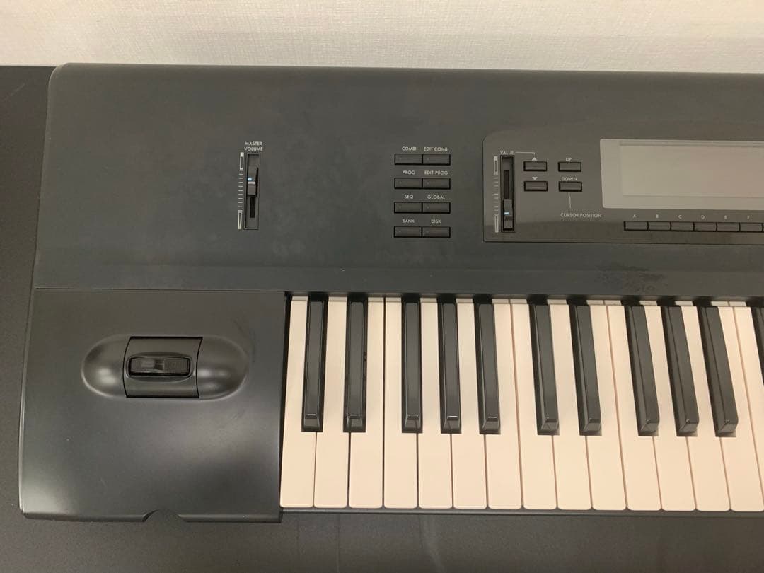 KORG コルグ 01/WFD ゼロワン シンセサイザー 61鍵盤 ケース 希少