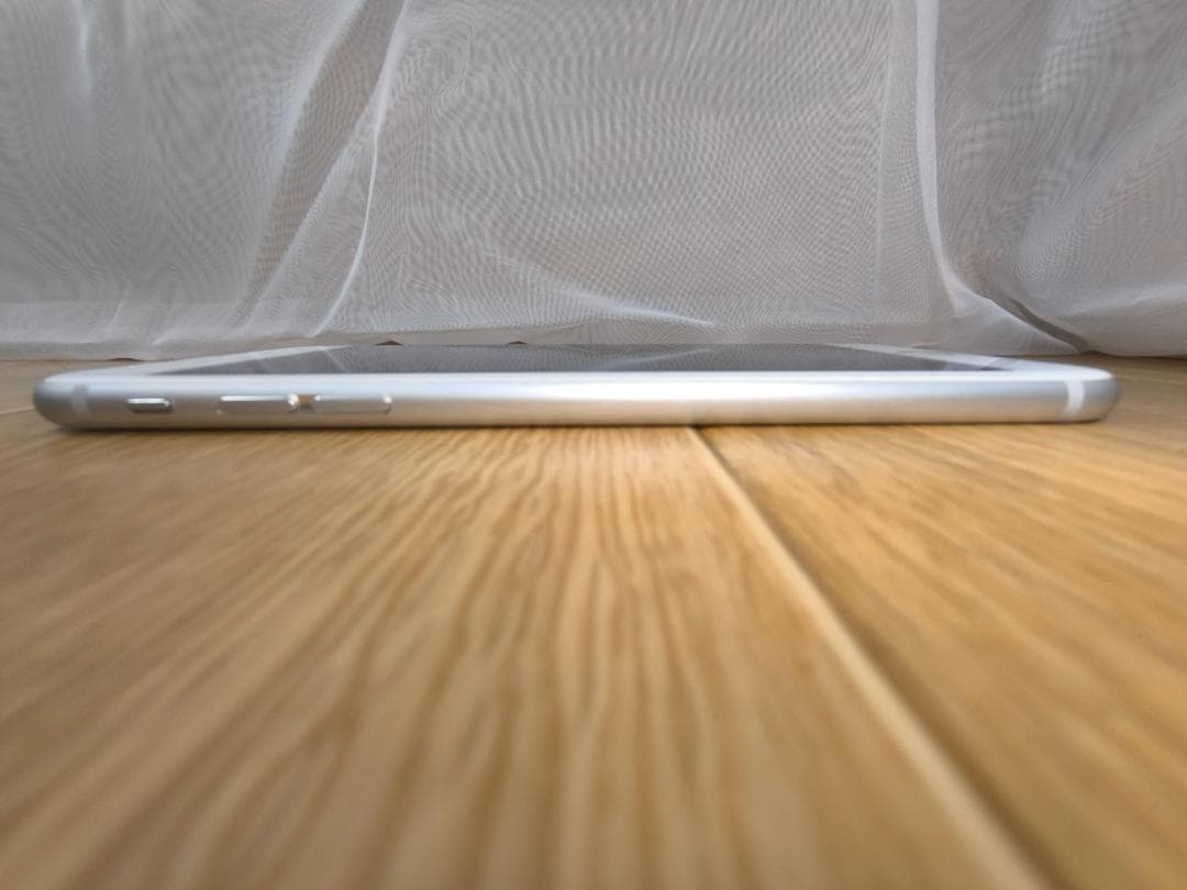 Apple iPhone 6s Plus シルバー 128GB