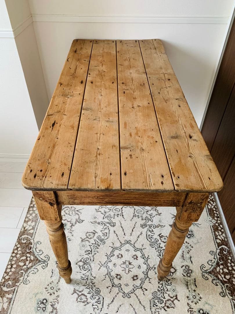 アンティーク　テーブル　KRANKで購入　ダイニングテーブル　ヴィンテージ
