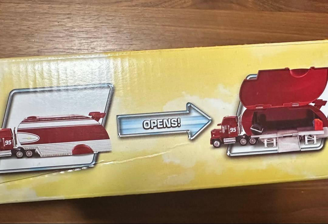 カーズ マテル ROAD TRIPPIN MACK ロードトリップ ミニカー