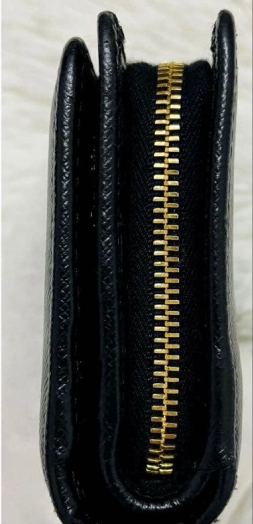 PRADA 二つ折り財布 ラウンドファスナー 黒